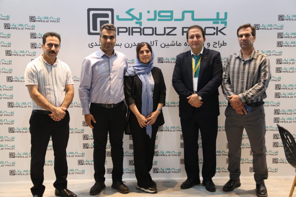 تصاویر بیست و سومین نمایشگاه بین المللی شیرینی و شکلات تهران 1403 با حضور شرکت ماشین سازی پیروزپک اصفهان - 12