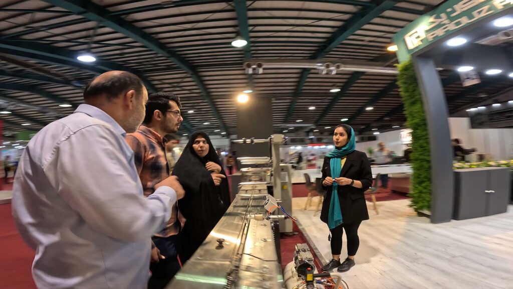 تصاویر دومین نمایشگاه چاپ، بسته بندی و تبلیغات یزد 1402 با حضور شرکت پیروز پک اصفهان - 8