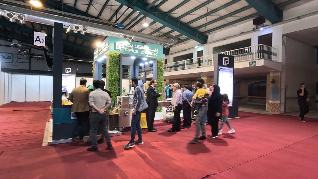 تصاویر بیستمین نمایشگاه تخصصی صنایع غذایی، ماشین آلات و تجهیزات وابسته یزد 1402 با حضور مجموعه ماشین سازی پیروزپک اصفهان - 4