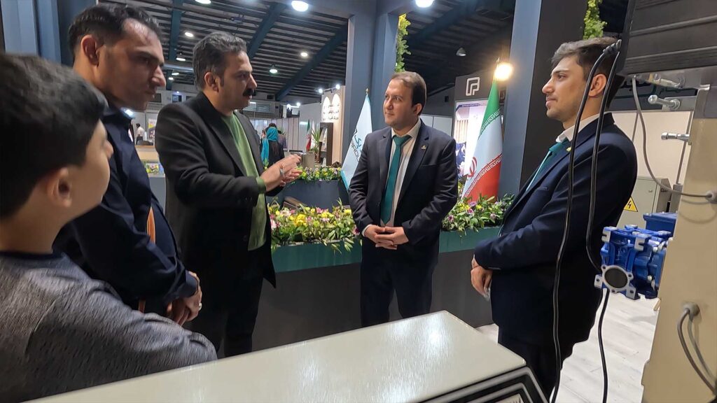 تصاویر بیستمین نمایشگاه تخصصی صنایع غذایی، ماشین آلات و تجهیزات وابسته یزد 1402 با حضور مجموعه پیروزپک اصفهان - 7